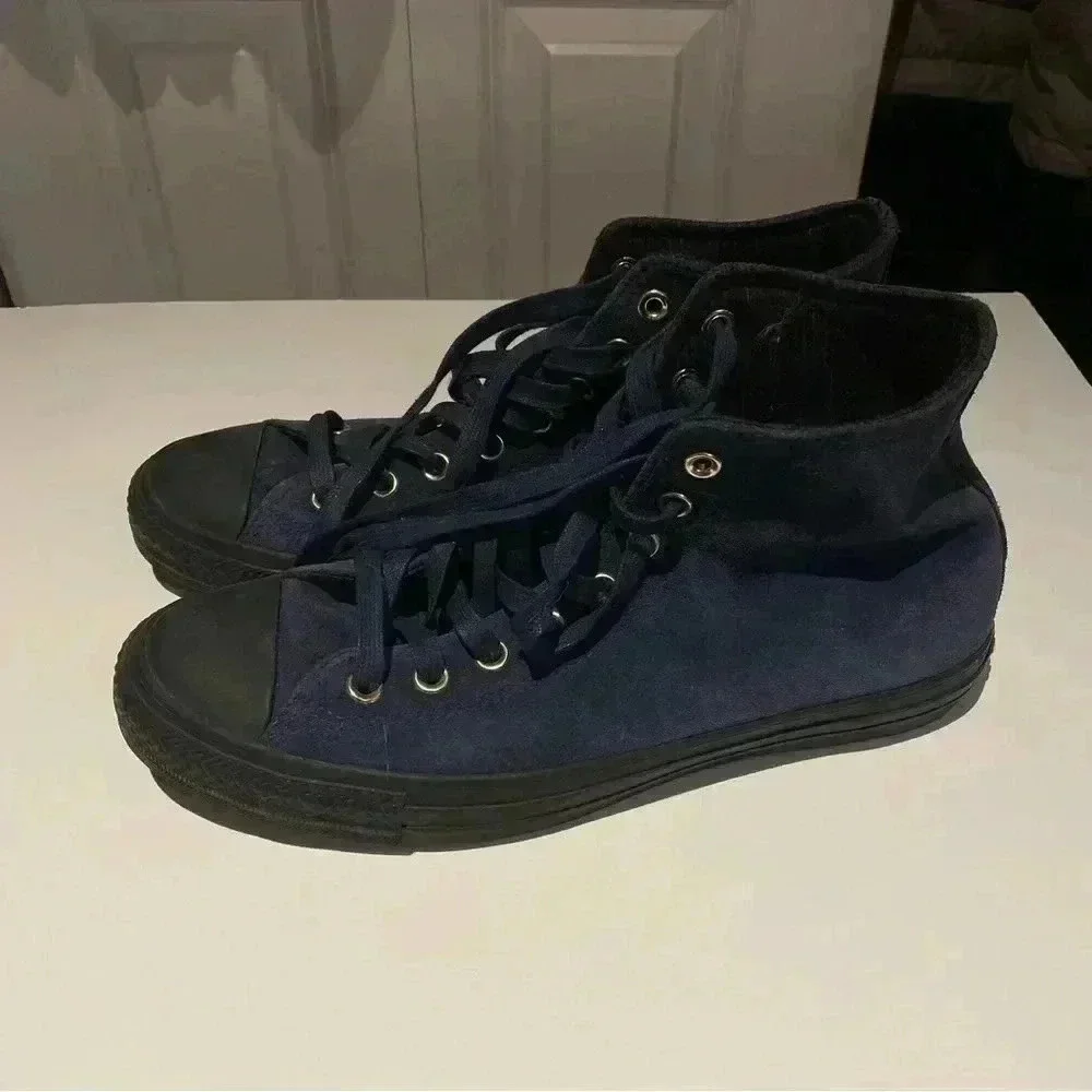 Converse Men's Chuck Taylor Navy Blue/ Black Suede